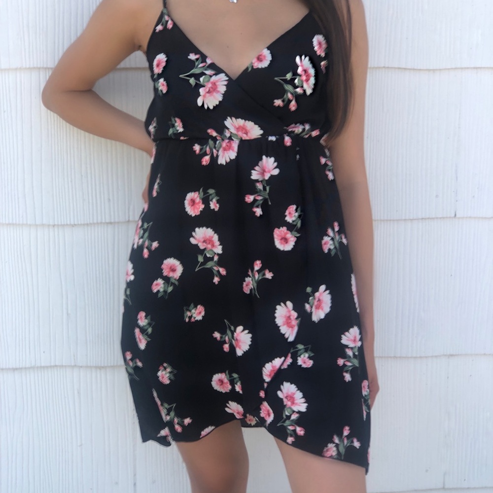 Dress -Black Floral Dress🌹